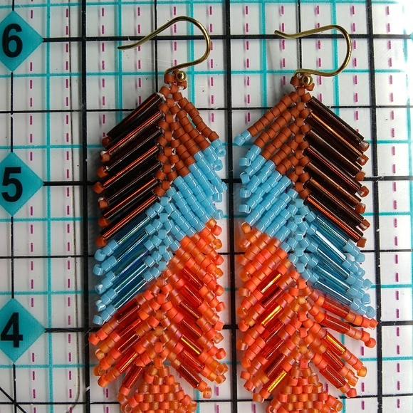 🔥SOLD🔥 at Comanche PowWow🔥Turquoise Brown Feather Earrings - Picture 3 of 8
